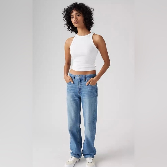 NWT - Levi’s - LOW PRO LIGHTWEIGHT WOMEN'S
JEANS - Size 32 - Picture 5 of 14